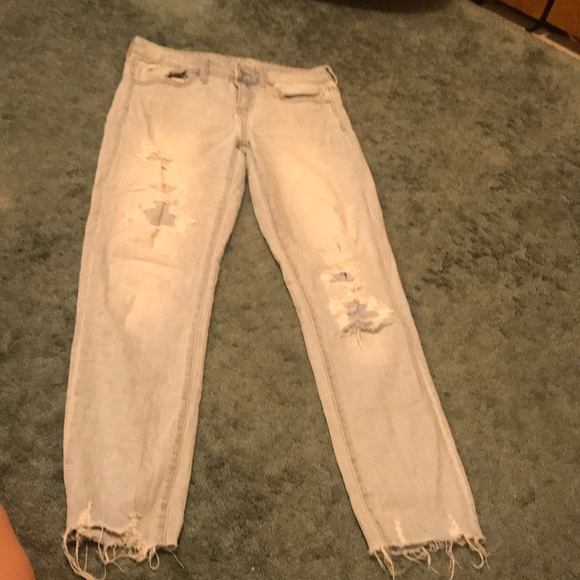 Ripped boyfriend jeans - Picture 2 of 7